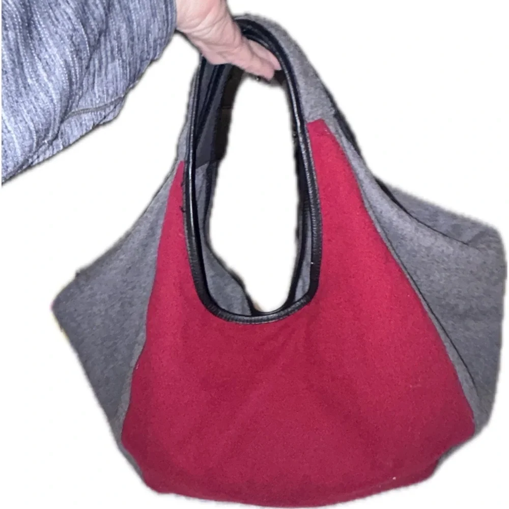 50%offw❤️ NWOT Toms red gray Cascade Raffia Woven Hobo bag 17x22 PURSE-SALE $50